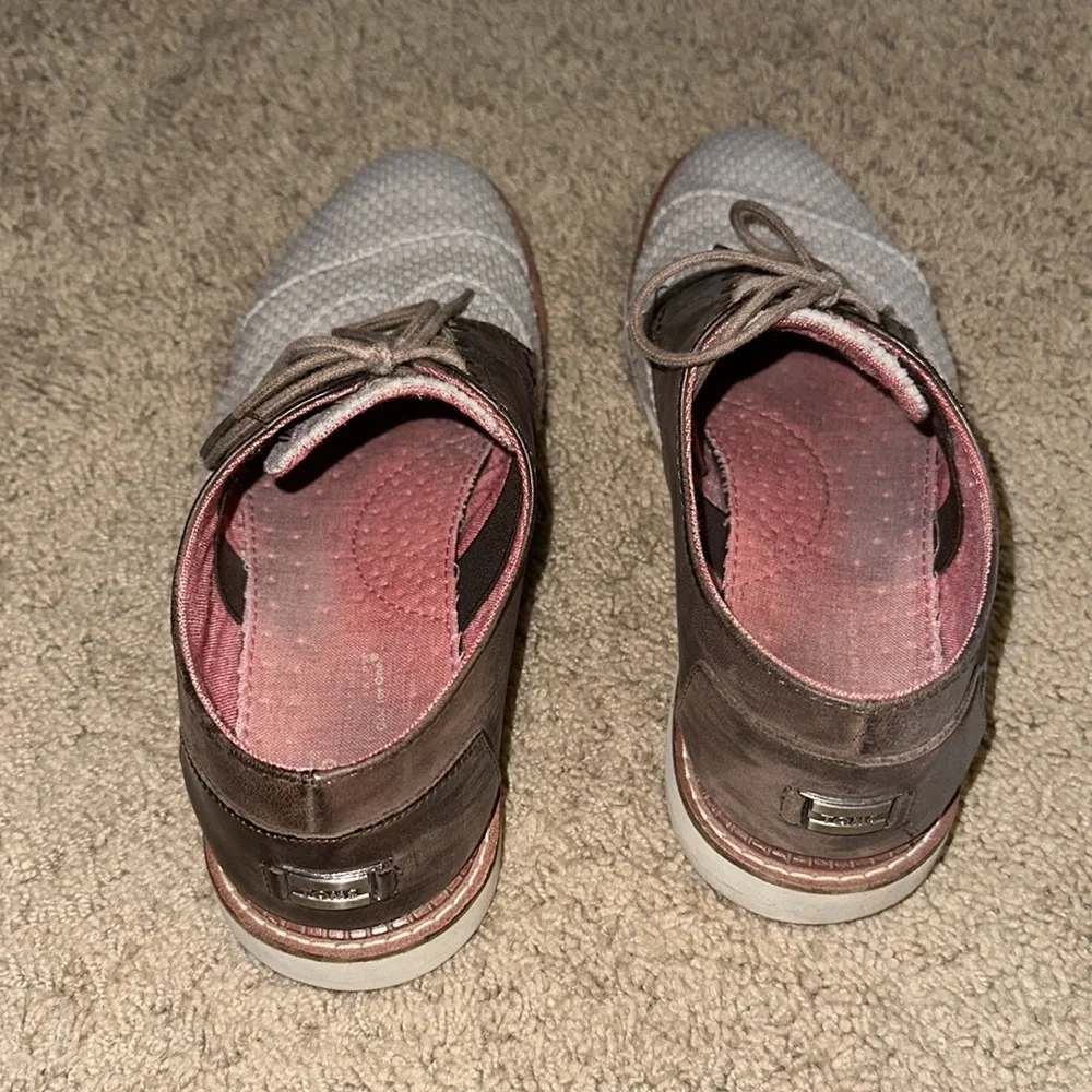 Toms Brogue Oxford Dress Shoe Mens 9